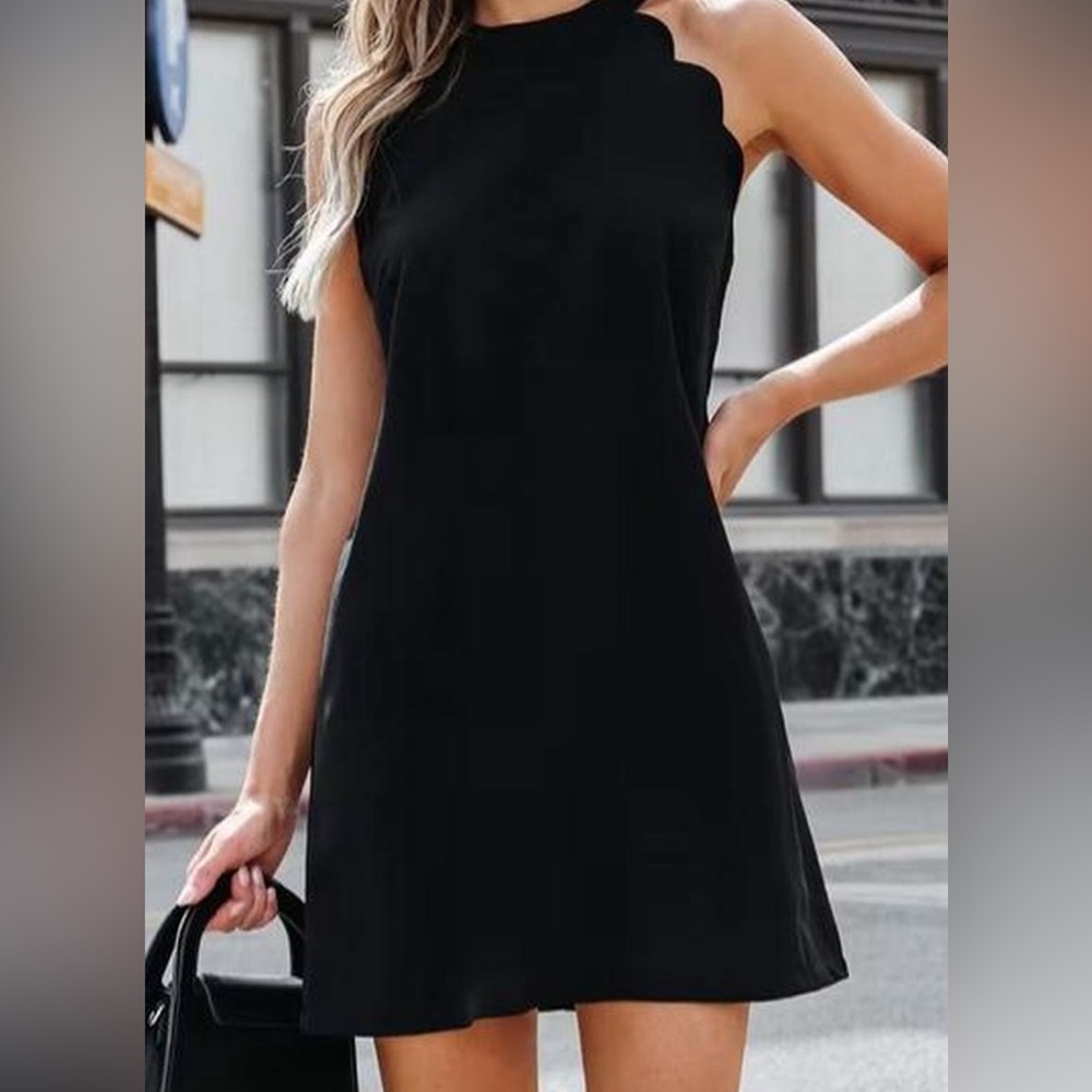 A line scallop halter dress